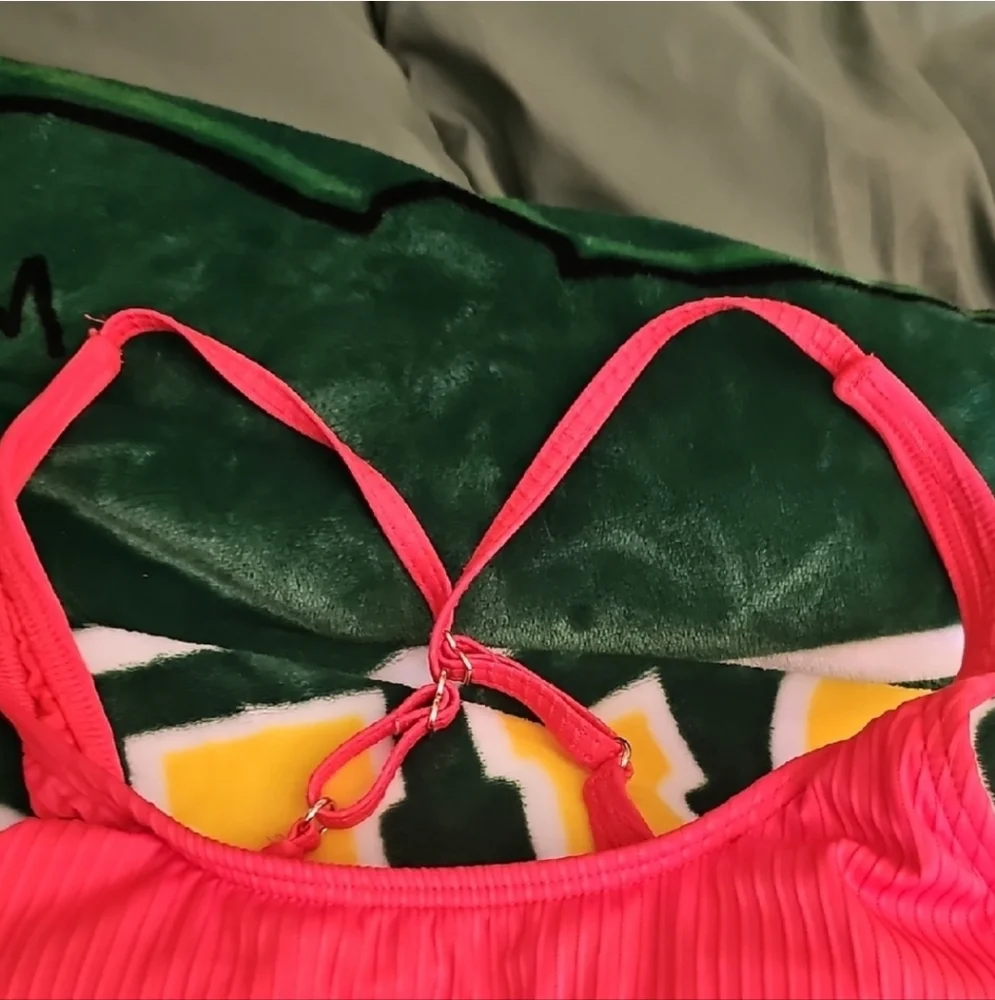 COPY: NWOT MICHAEL Michael Kors Coral Color One-Piece Swimsuit Size 6 - Picture 4 of 8